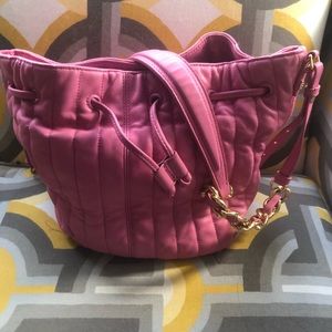 Like new Hot pink Elizabeth and James cross body